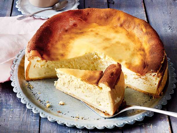 Cheesecake, Delicious Traditional German Käsekuchen