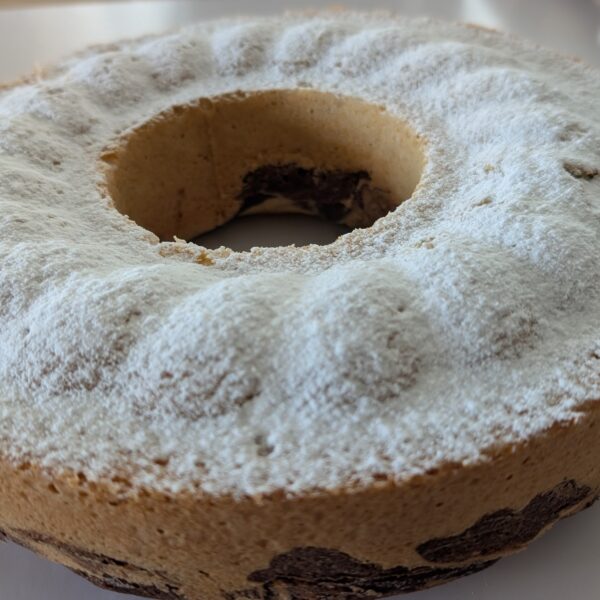 This images showes a whole signature marmorkuchen